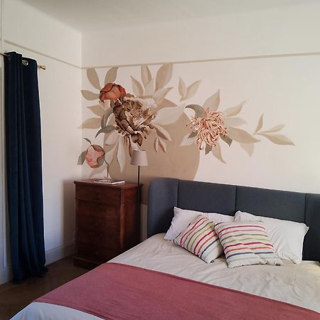 La Parenthese A Etrigny Bed & Breakfast ภายนอก รูปภาพ