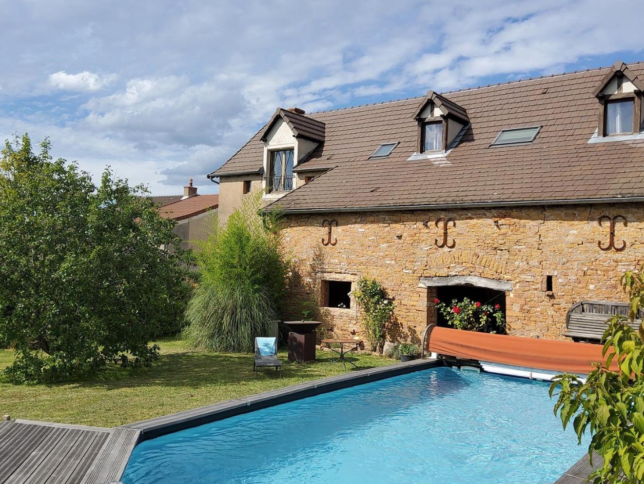 La Parenthese A Etrigny Bed & Breakfast ภายนอก รูปภาพ