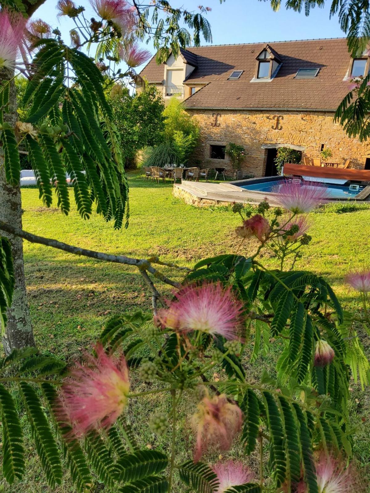 La Parenthese A Etrigny Bed & Breakfast ภายนอก รูปภาพ
