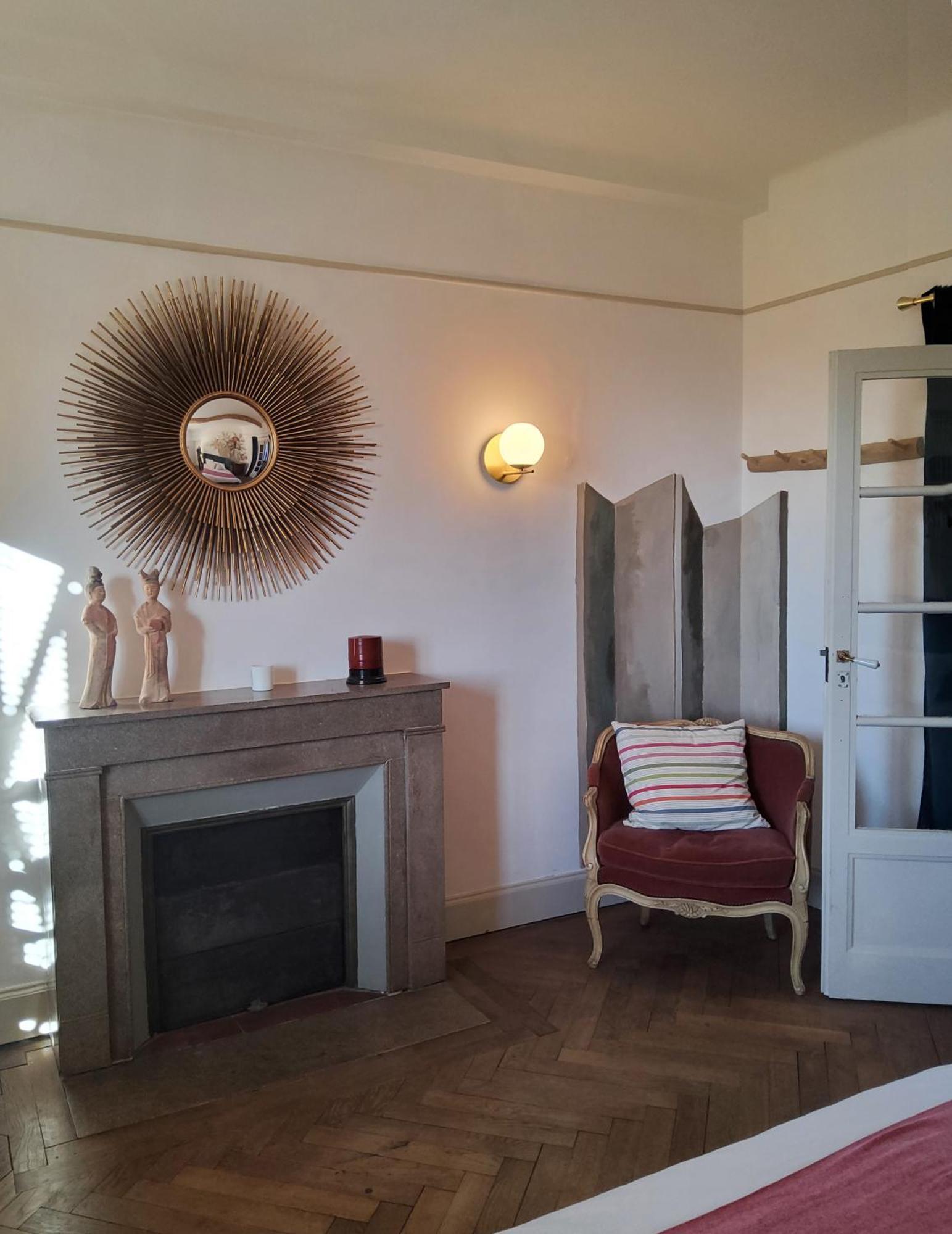 La Parenthese A Etrigny Bed & Breakfast ภายนอก รูปภาพ