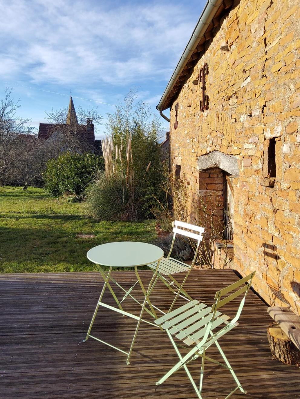 La Parenthese A Etrigny Bed & Breakfast ภายนอก รูปภาพ